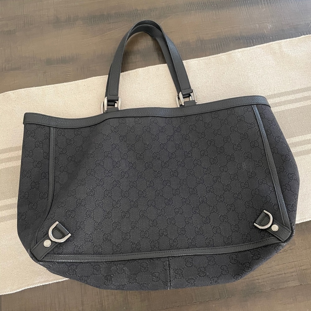 Gucci Large Authentic - image 5